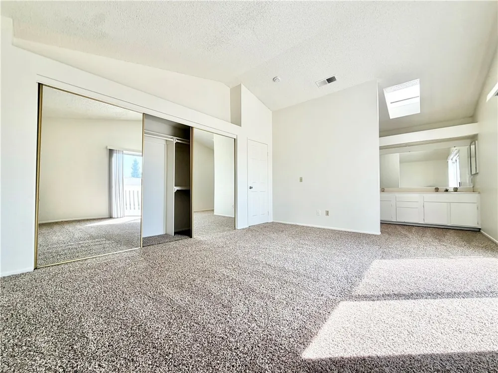 16309 Silverbirch Road Moreno Valley, CA 92551