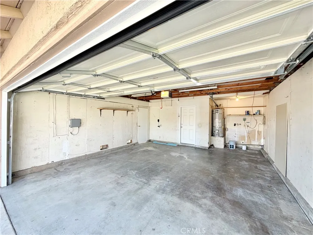 16309 Silverbirch Road Moreno Valley, CA 92551