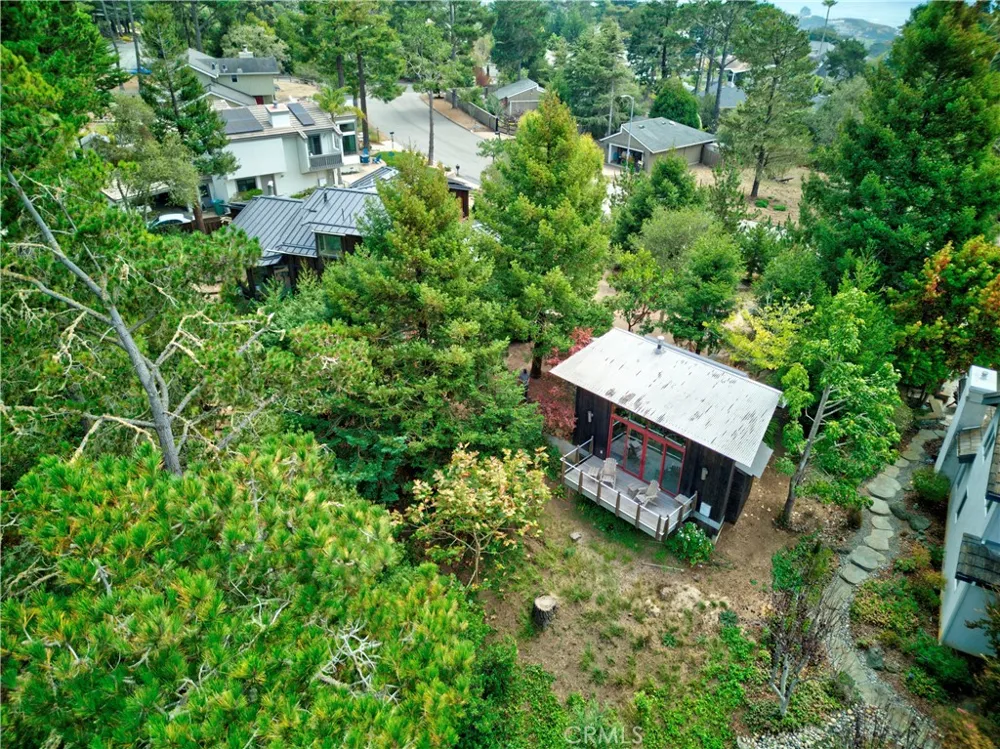 565 Chiswick Way Cambria, CA 93428