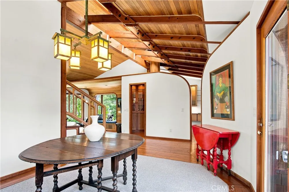 565 Chiswick Way Cambria, CA 93428
