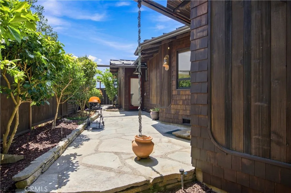 565 Chiswick Way Cambria, CA 93428
