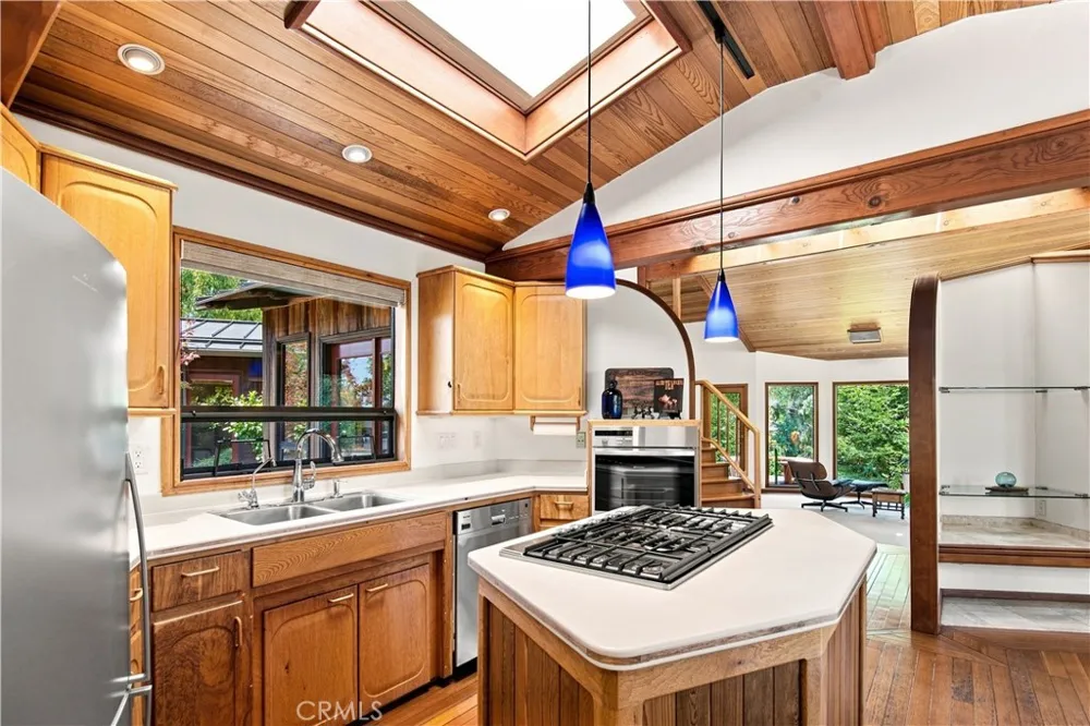 565 Chiswick Way Cambria, CA 93428