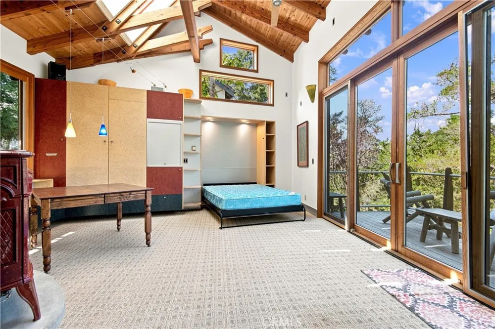 565 Chiswick Way Cambria, CA 93428