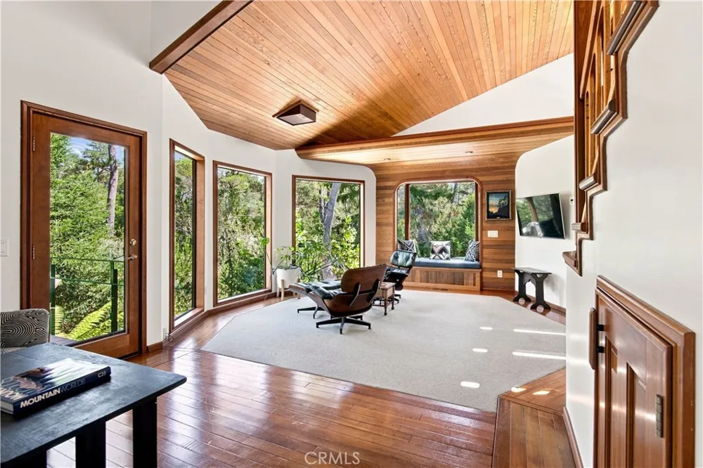 565 Chiswick Way Cambria, CA 93428