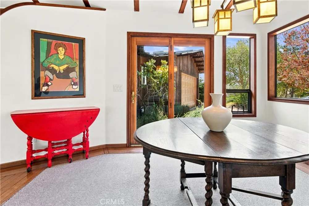 565 Chiswick Way Cambria, CA 93428