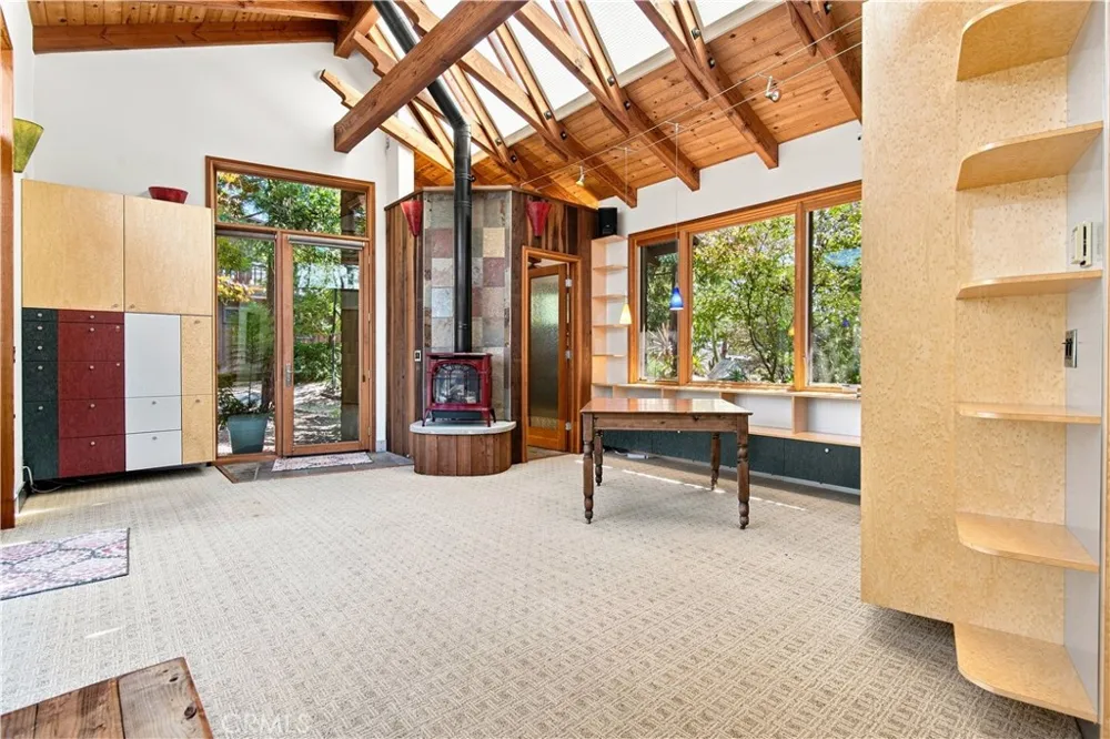 565 Chiswick Way Cambria, CA 93428