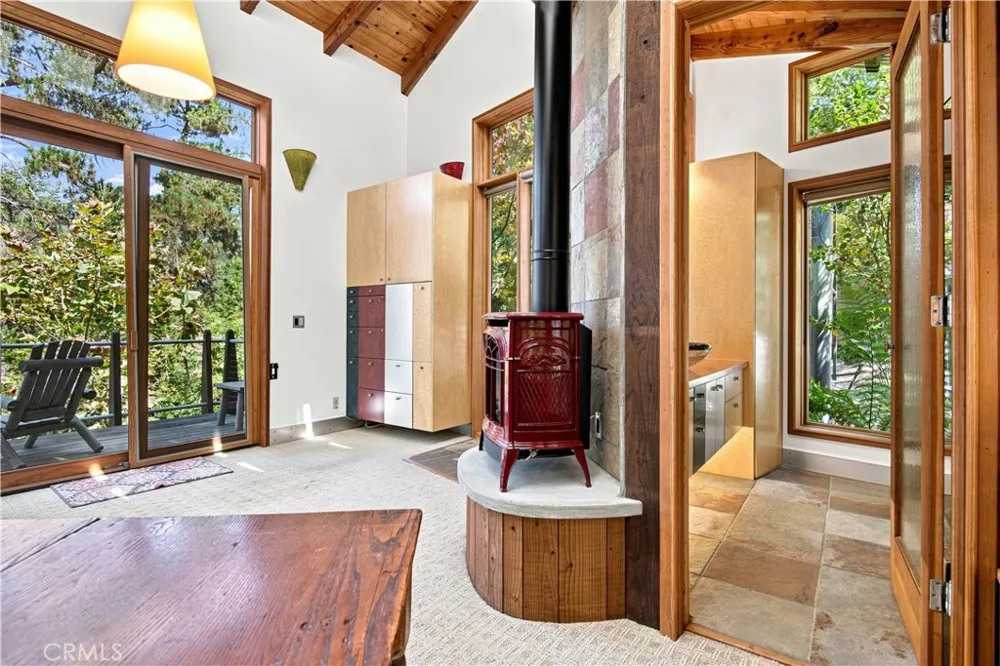 565 Chiswick Way Cambria, CA 93428