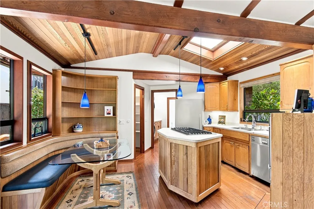 565 Chiswick Way Cambria, CA 93428