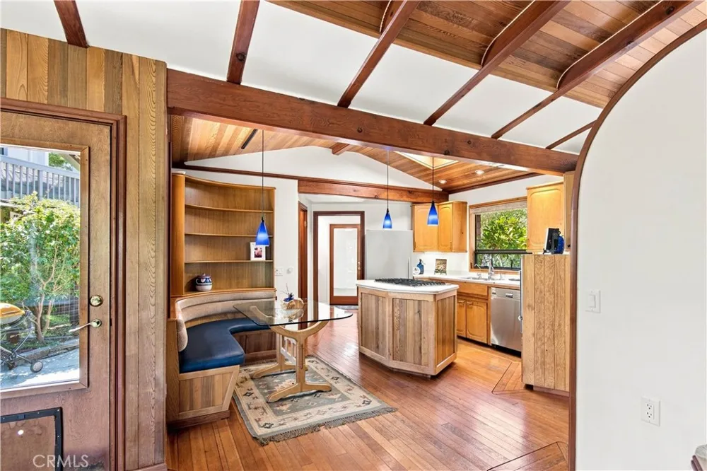 565 Chiswick Way Cambria, CA 93428