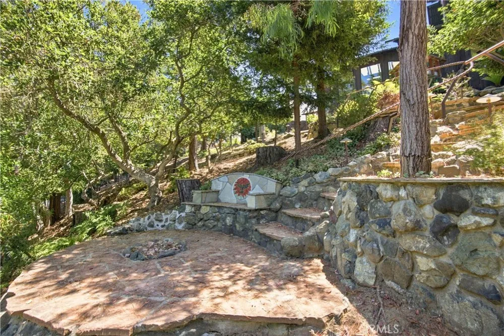 565 Chiswick Way Cambria, CA 93428