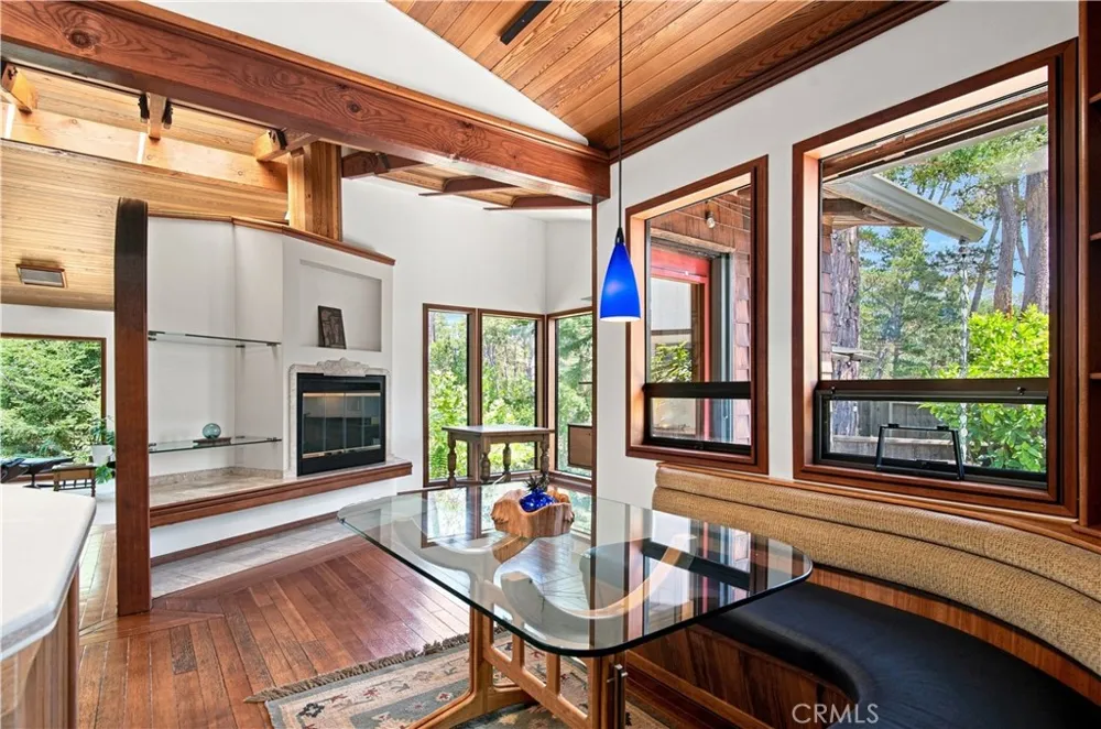 565 Chiswick Way Cambria, CA 93428