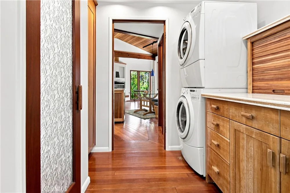 565 Chiswick Way Cambria, CA 93428