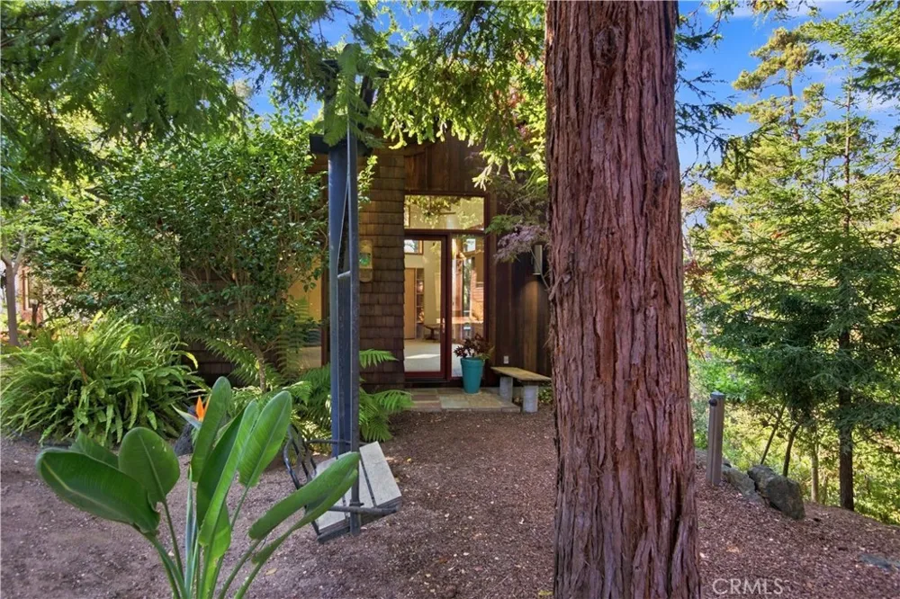 565 Chiswick Way Cambria, CA 93428