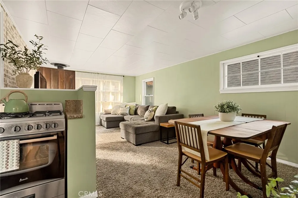 25616 Hi Lane Twin Peaks, CA 92391