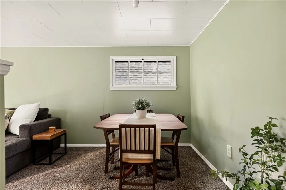 25616 Hi Lane Twin Peaks, CA 92391