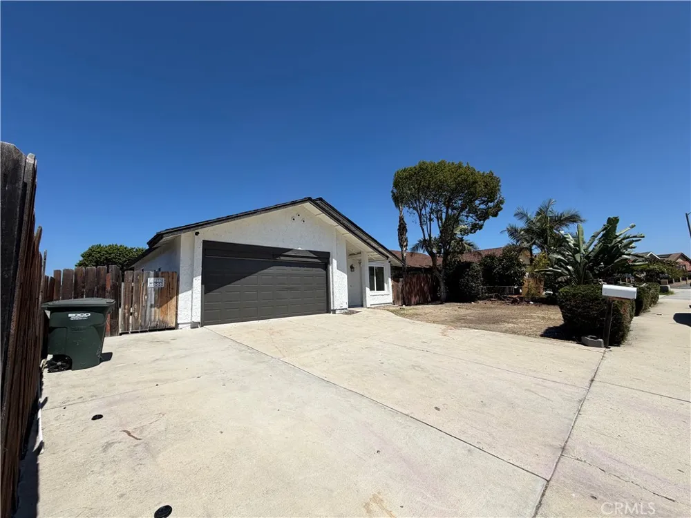 8214 Cacus Street Spring Valley, CA 91977