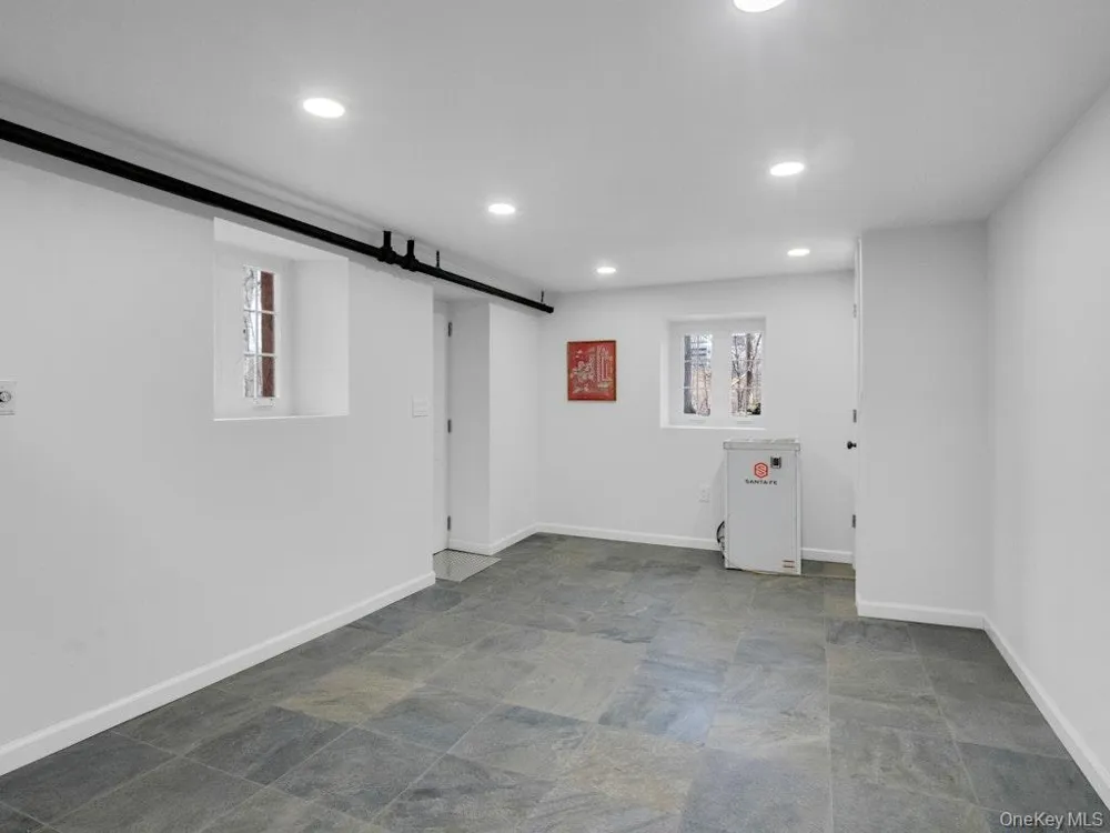 88 Stockbridge Road Yonkers, NY 10710