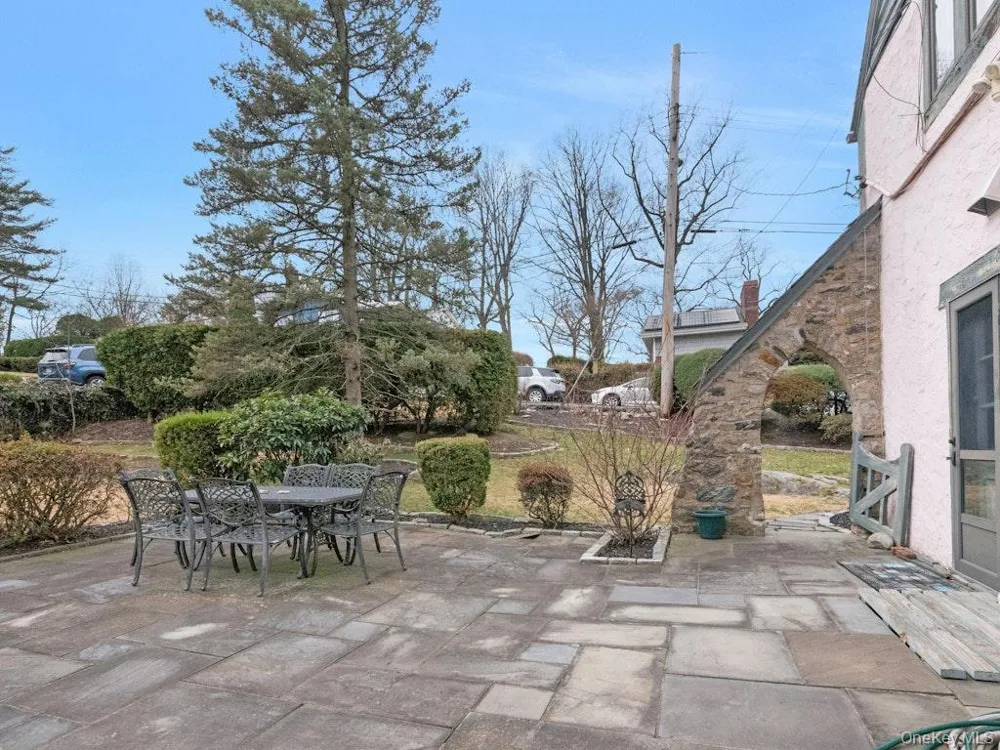 88 Stockbridge Road Yonkers, NY 10710