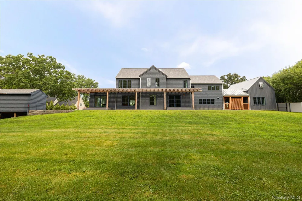 20 Dallis Place Beacon, NY 12508