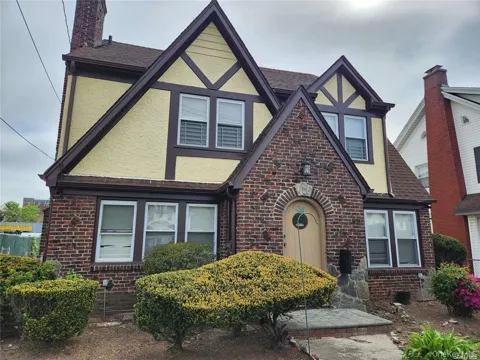 21 Nassau Place