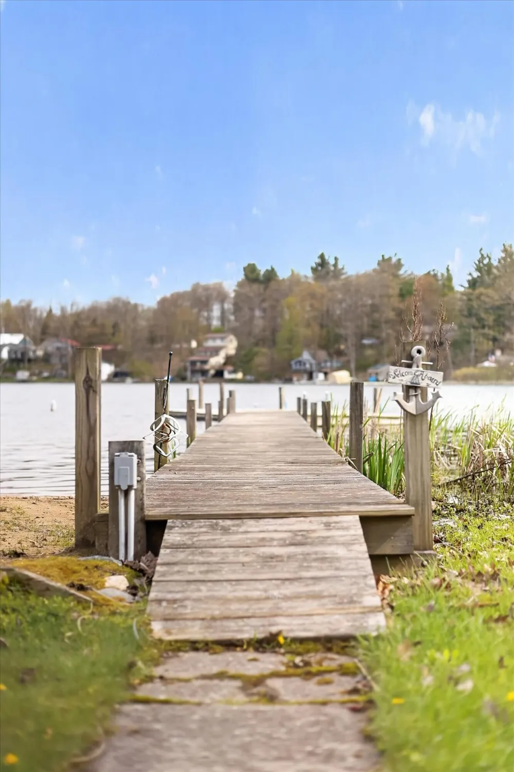 6026 Keeney Road Six Lakes, MI 48886