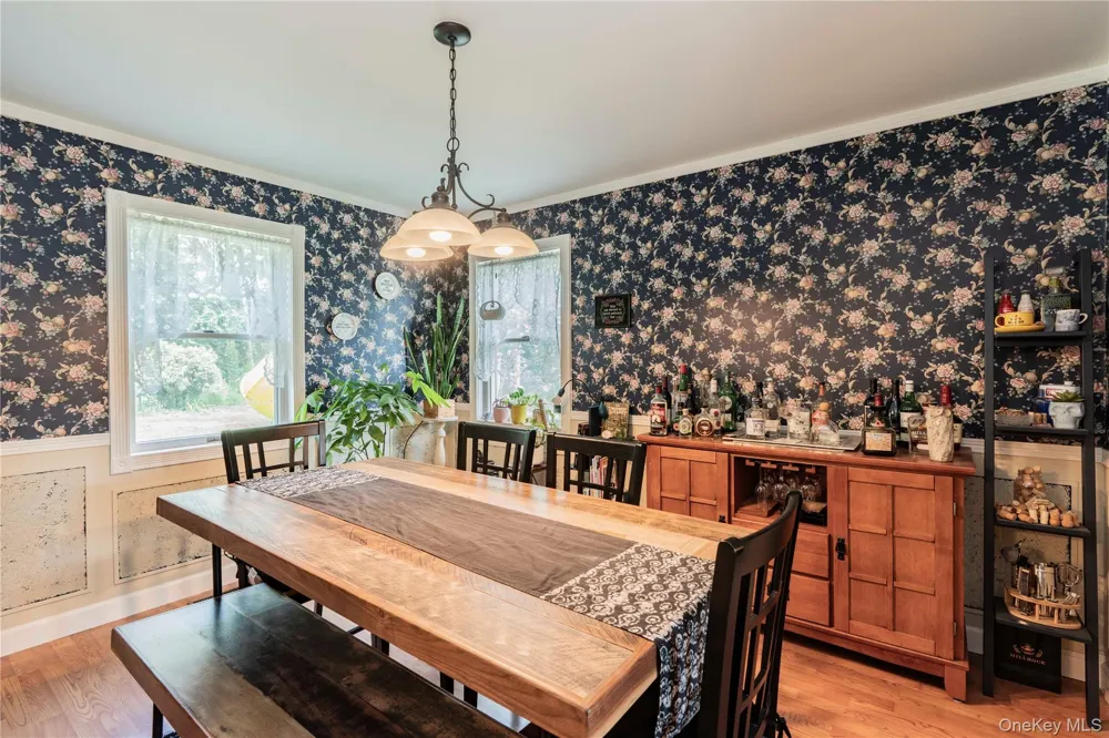 24 Robyn Drive Marlboro, NY 12542