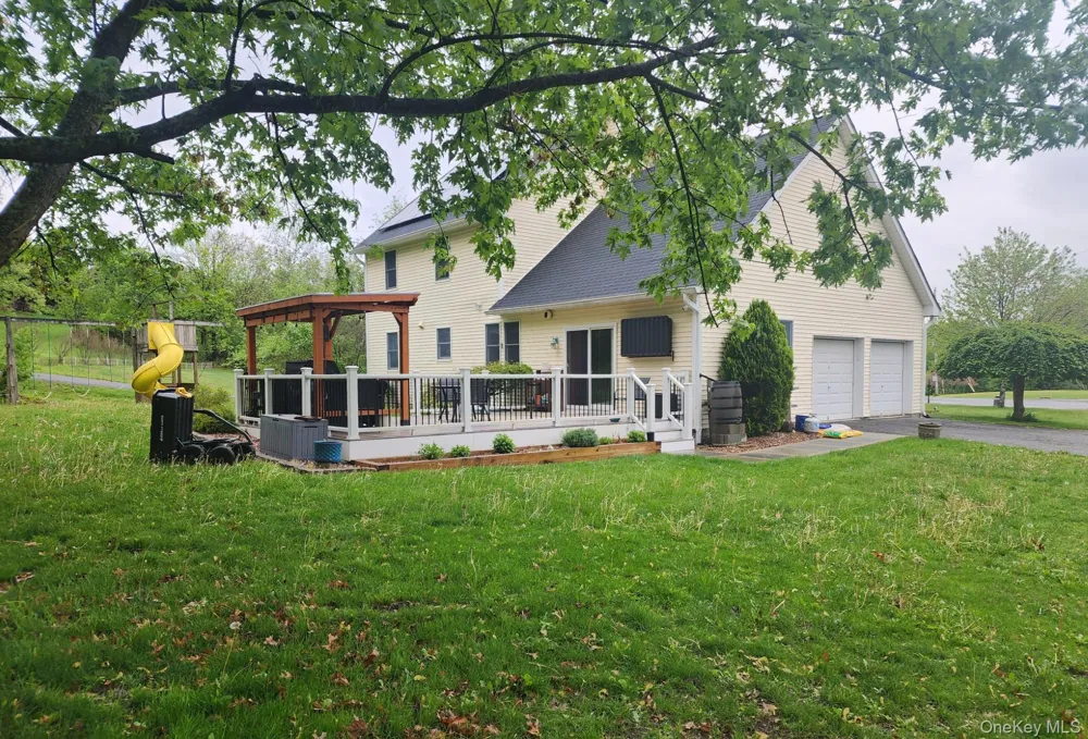 24 Robyn Drive Marlboro, NY 12542
