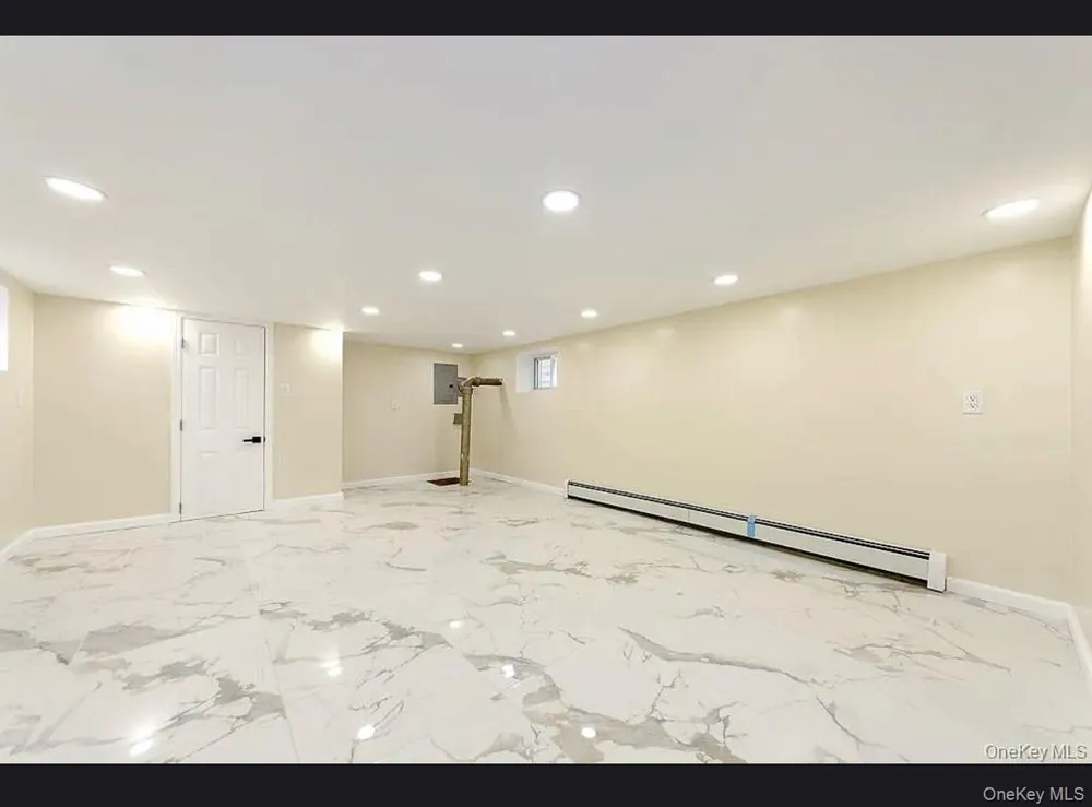 109-16 221st Street Queens Village, NY 11429