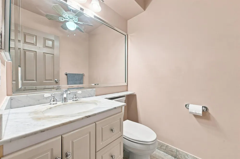 167 Valencia G Delray Beach, FL 33446