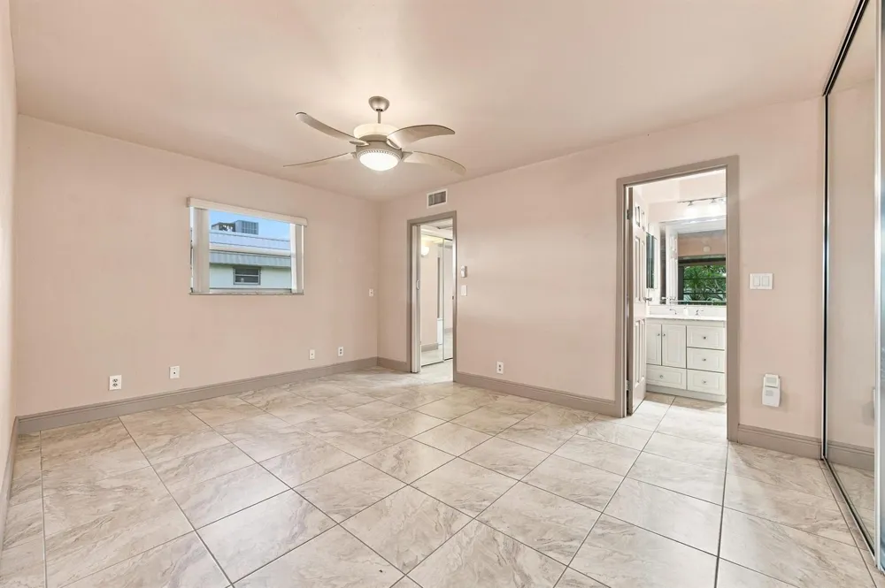 167 Valencia G Delray Beach, FL 33446
