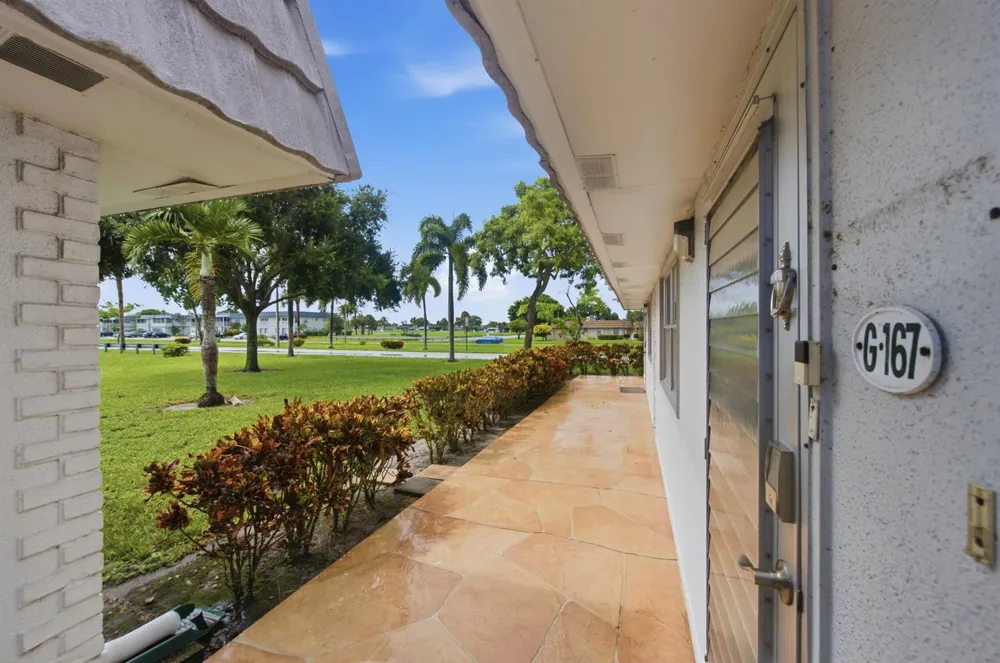 167 Valencia G Delray Beach, FL 33446