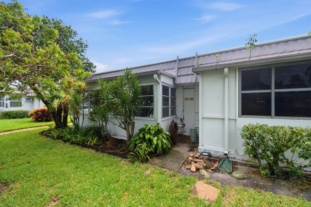 167 Valencia G Delray Beach, FL 33446