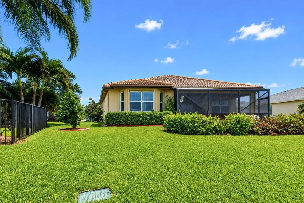 11320 SW Lake Park Drive Port St. Lucie, FL 34987