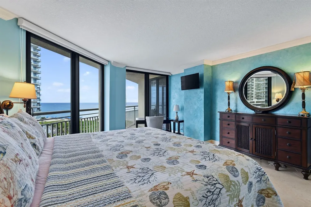 3000 OCEAN DRIVE #8A Singer Island, FL 33404