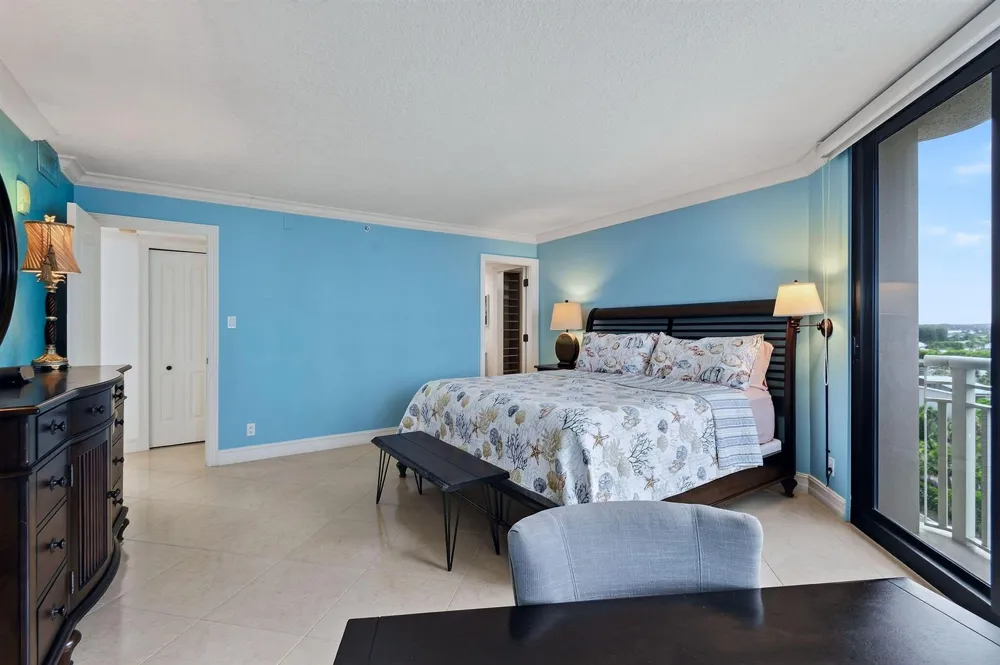 3000 OCEAN DRIVE #8A Singer Island, FL 33404