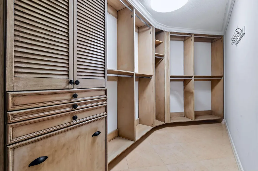 3000 OCEAN DRIVE #8A Singer Island, FL 33404