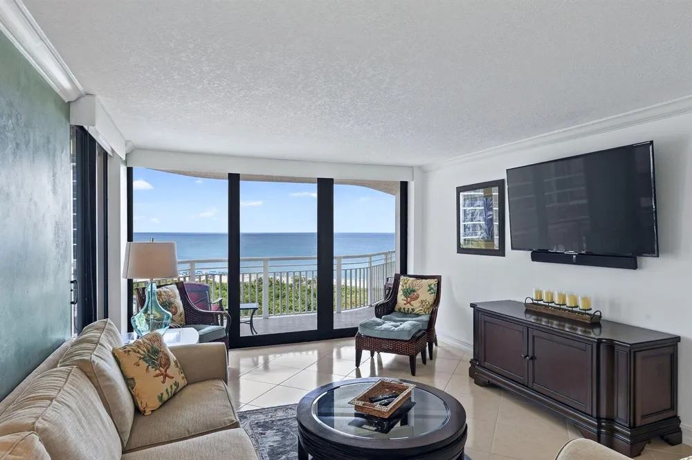 3000 OCEAN DRIVE #8A Singer Island, FL 33404
