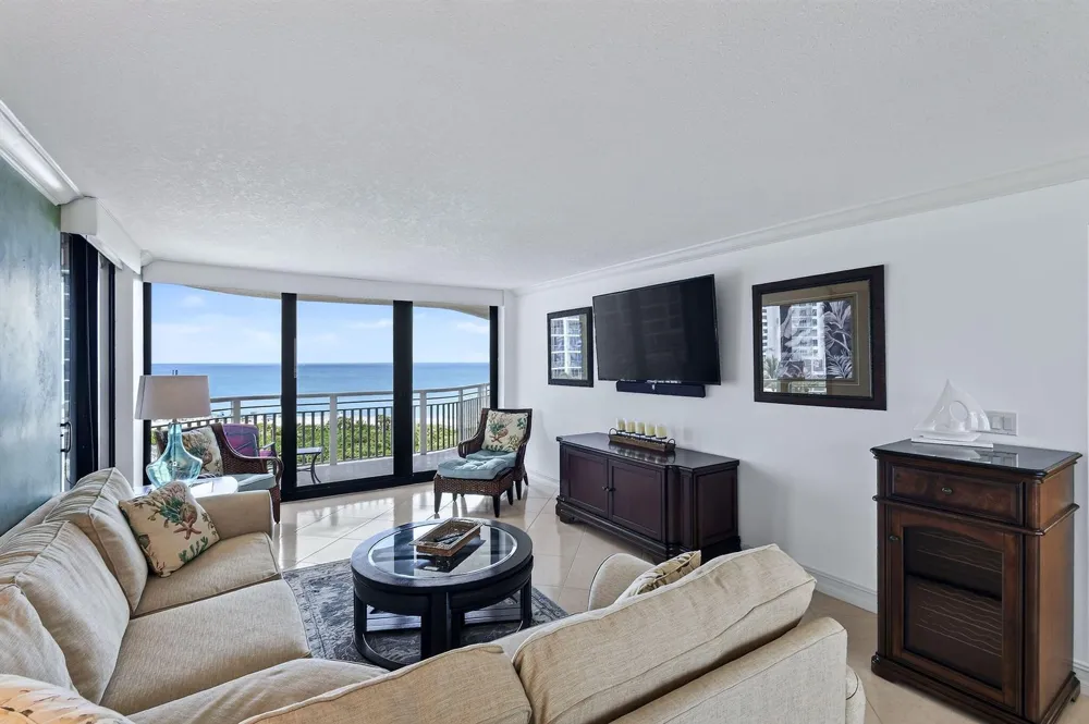 3000 OCEAN DRIVE #8A Singer Island, FL 33404