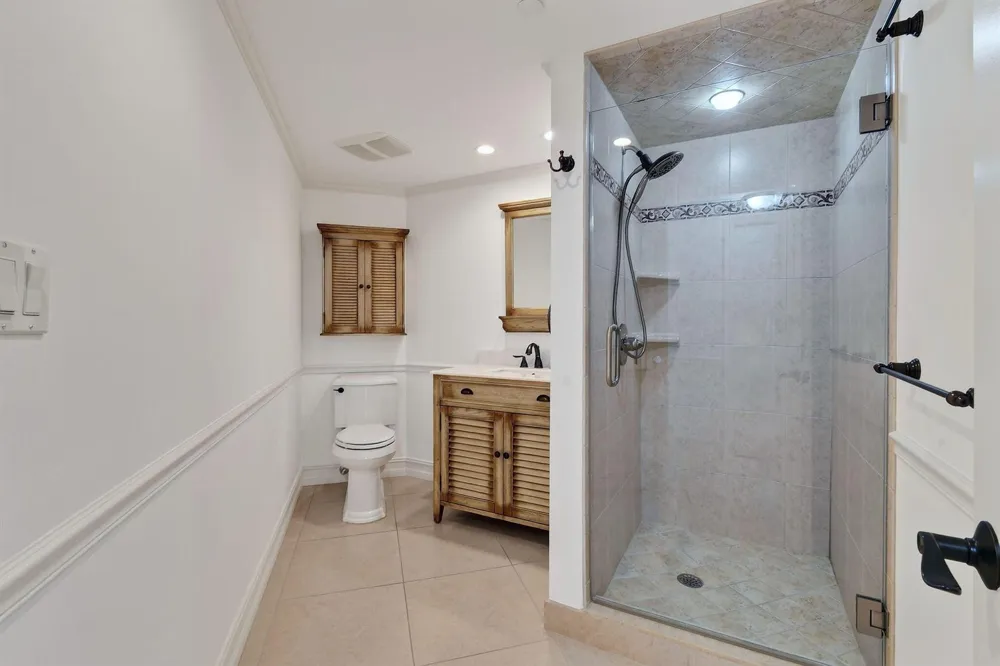 3000 OCEAN DRIVE #8A Singer Island, FL 33404