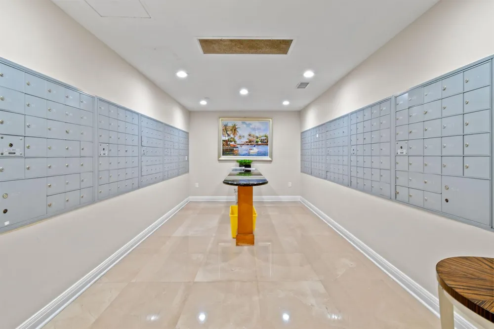 3000 OCEAN DRIVE #8A Singer Island, FL 33404