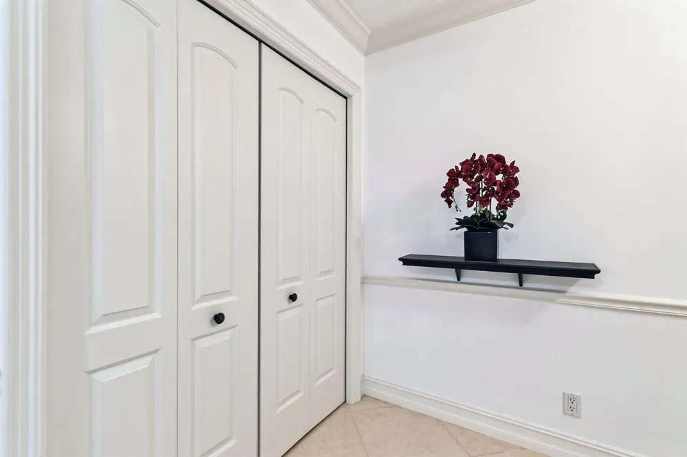 3000 OCEAN DRIVE #8A Singer Island, FL 33404