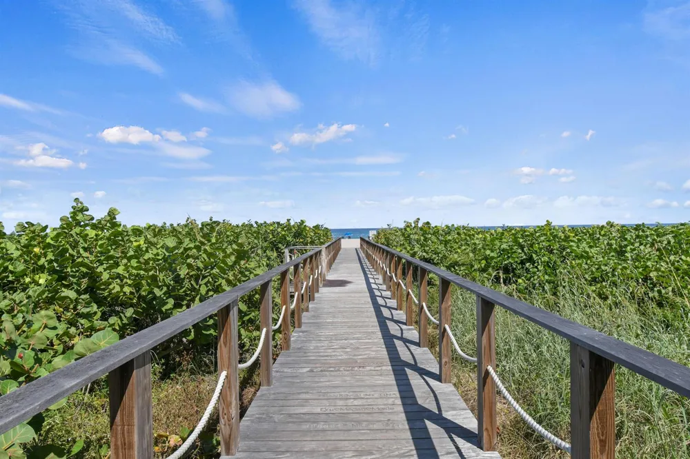 3000 OCEAN DRIVE #8A Singer Island, FL 33404
