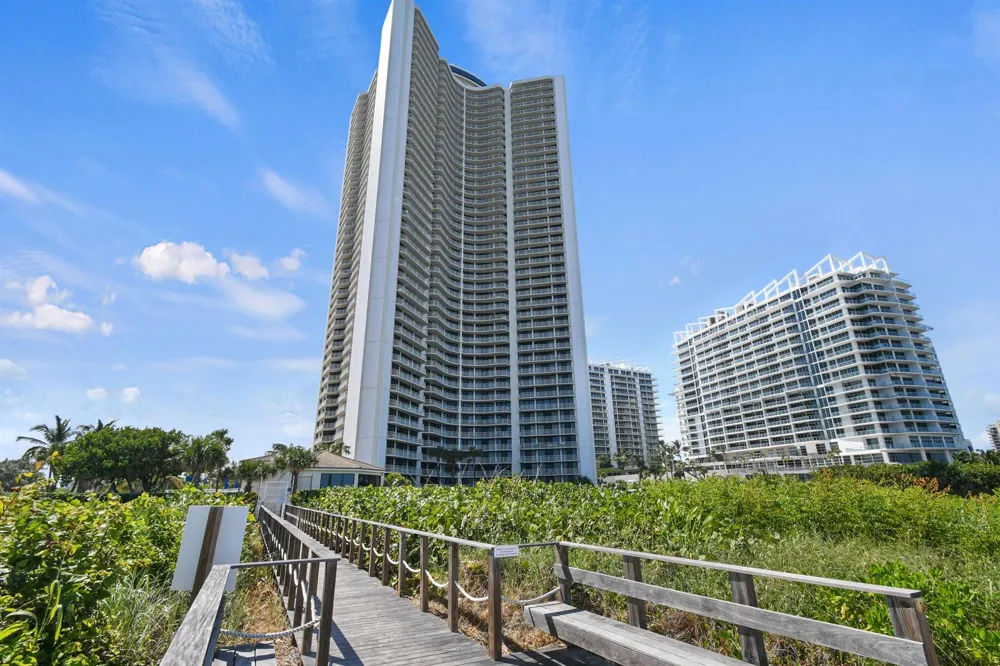 3000 OCEAN DRIVE #8A Singer Island, FL 33404