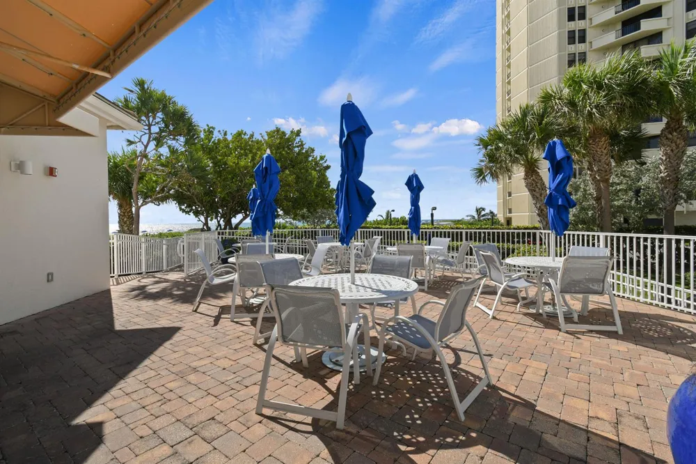 3000 OCEAN DRIVE #8A Singer Island, FL 33404