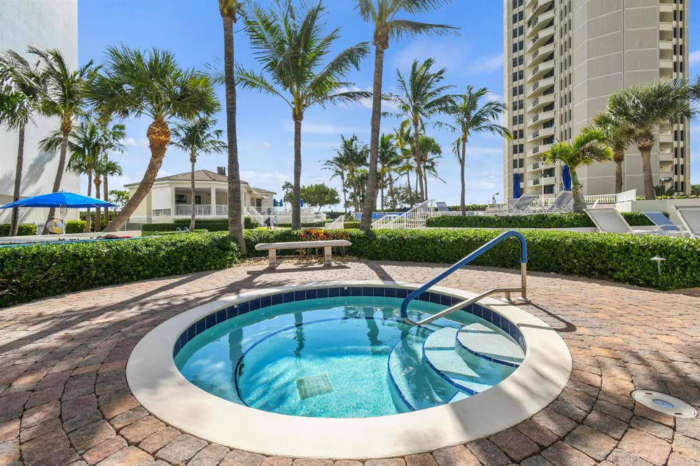 3000 OCEAN DRIVE #8A Singer Island, FL 33404