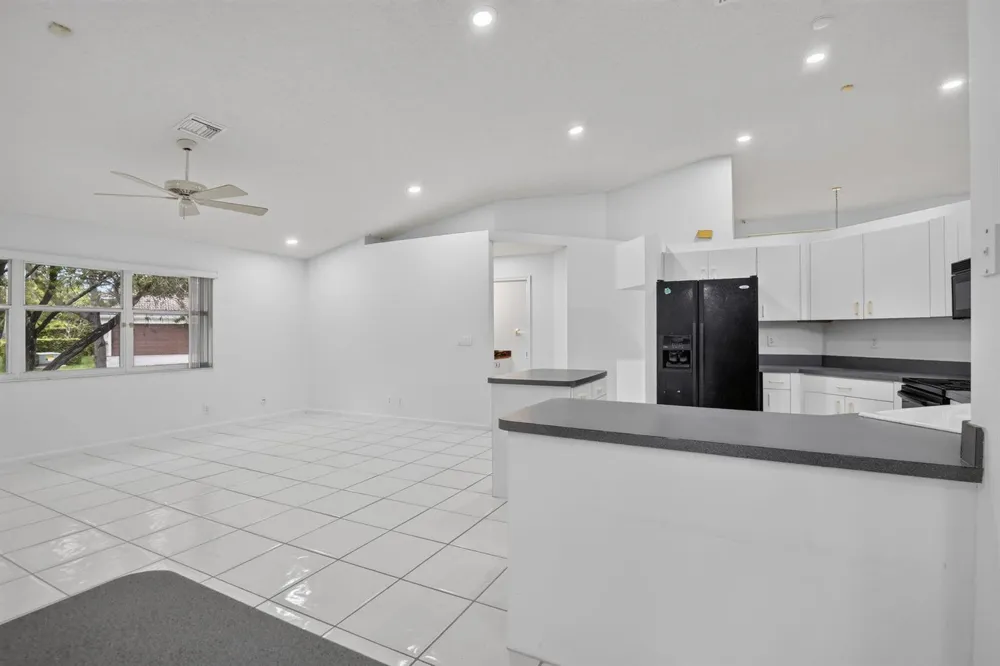 924 SPOONBILL CIRCLE Weston, FL 33326