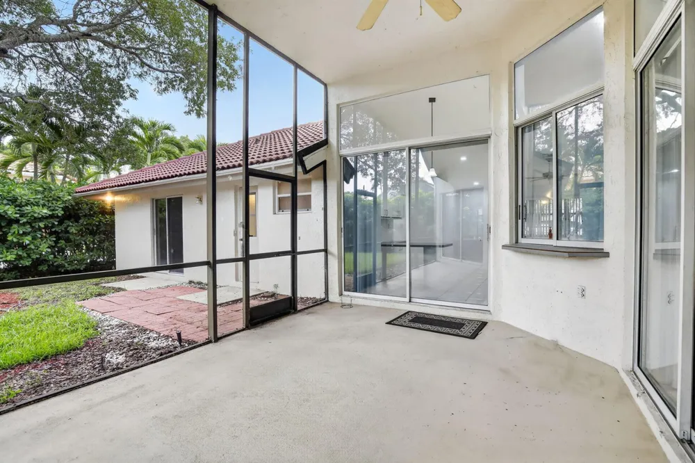 924 SPOONBILL CIRCLE Weston, FL 33326