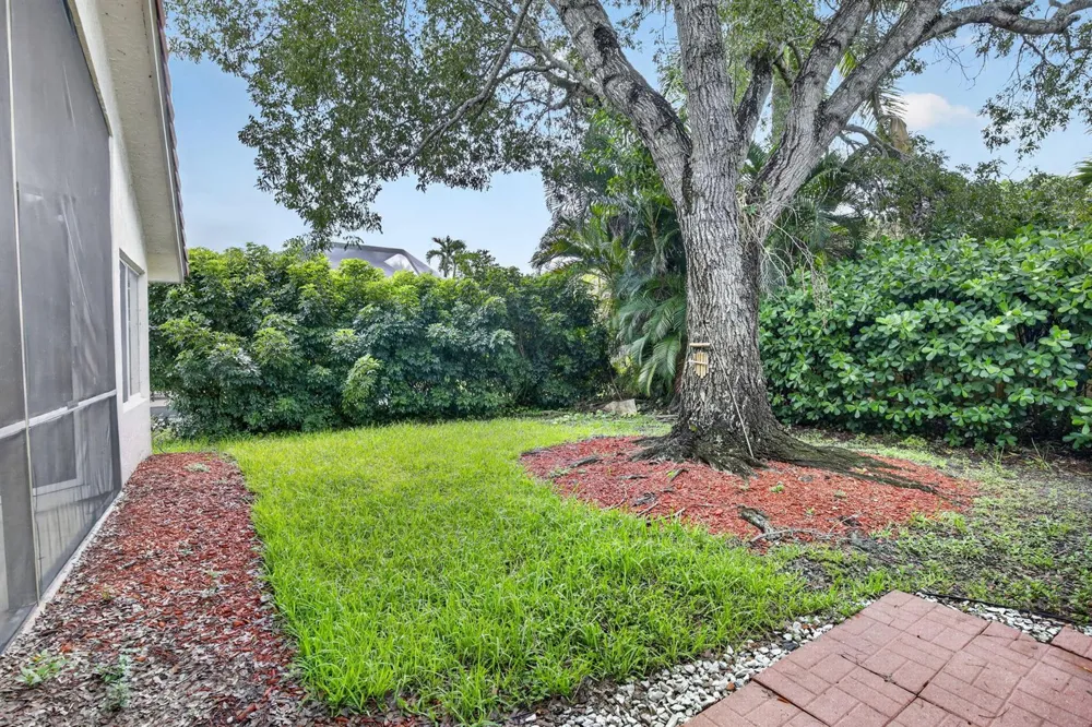 924 SPOONBILL CIRCLE Weston, FL 33326