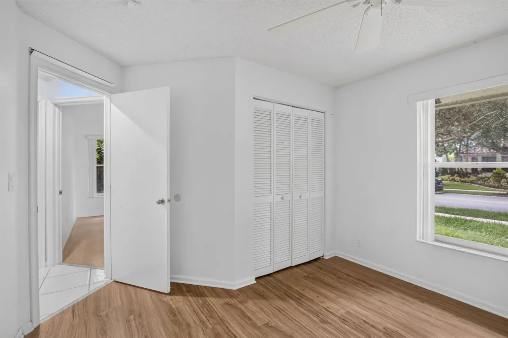 924 SPOONBILL CIRCLE Weston, FL 33326