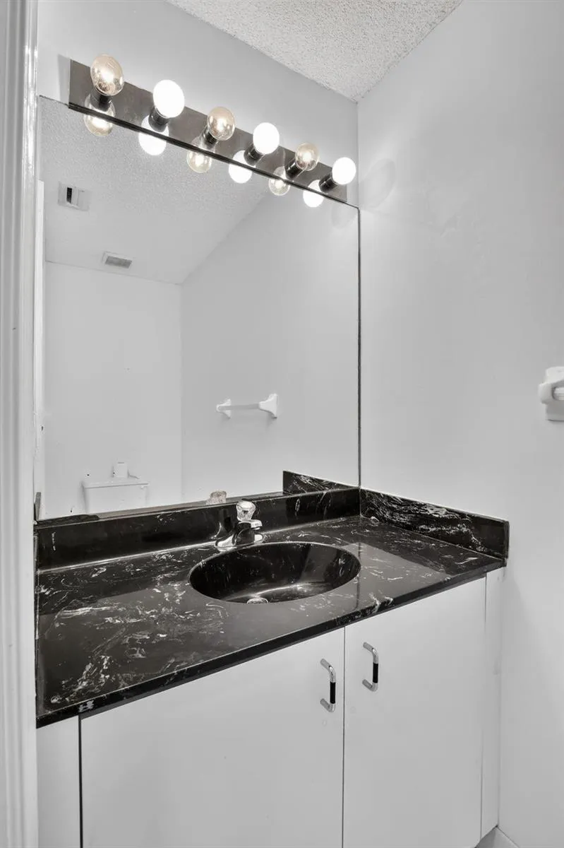 924 SPOONBILL CIRCLE Weston, FL 33326